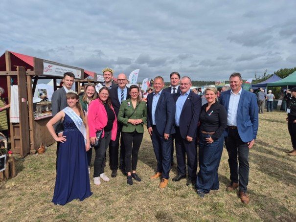 Regional und digital beim 21. Brandenburger Dorf- und Erntefest in Damelang
